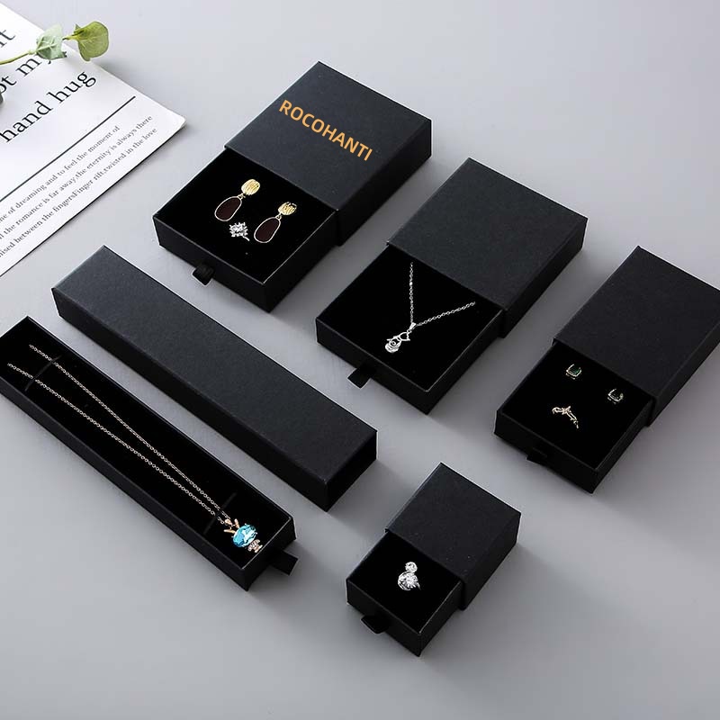 Confezione regalo nera di luss - Luxury Watch Events recensione e prezzo