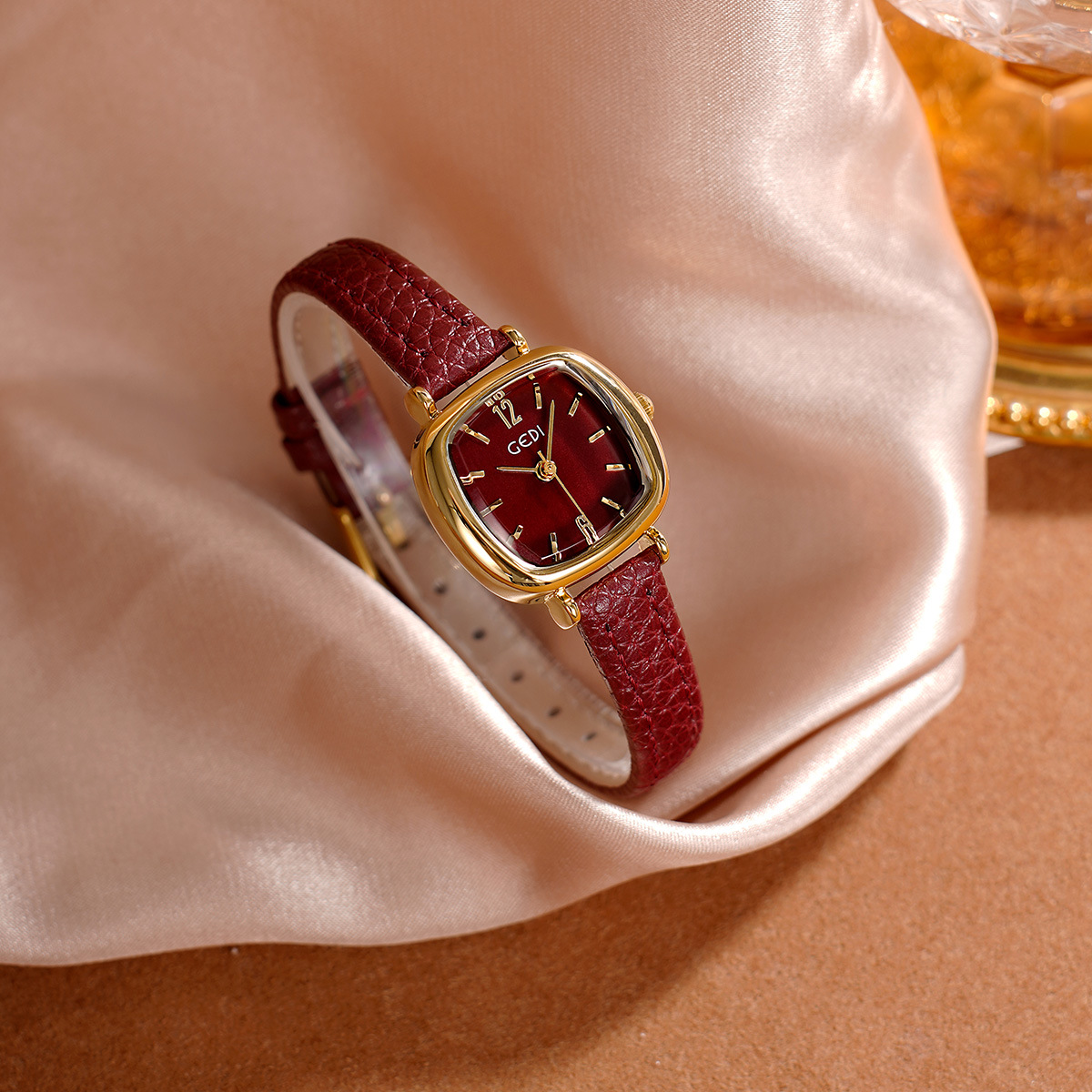 UTHAI 61018 CQ490 Semplicità,  - Luxury Watch Value recensione e prezzo